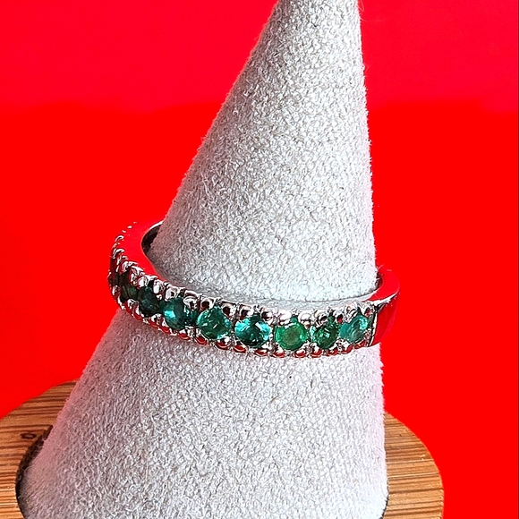 Natural Emerald 925 Sterling Silver Band - Picture 2 of 13